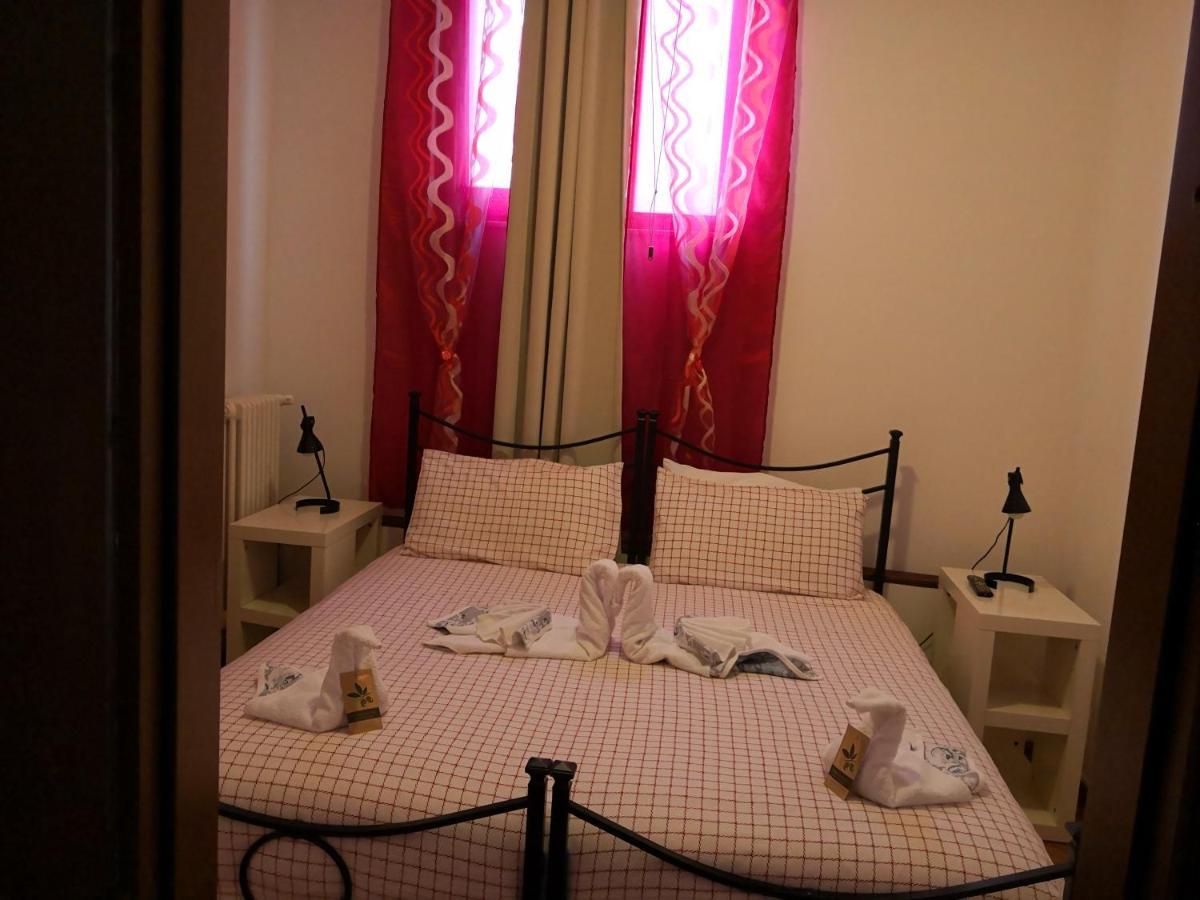 B&B Manito Lavena Ponte Tresa Esterno foto